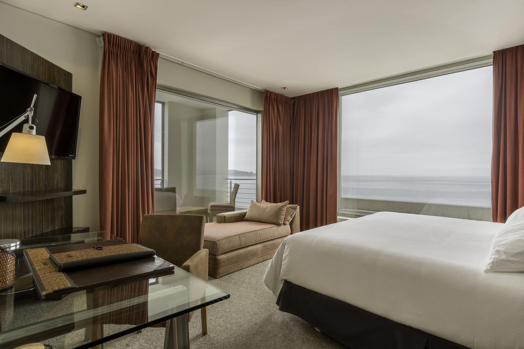 Enjoy Coquimbo Hotell Exteriör bild A room at the hotel