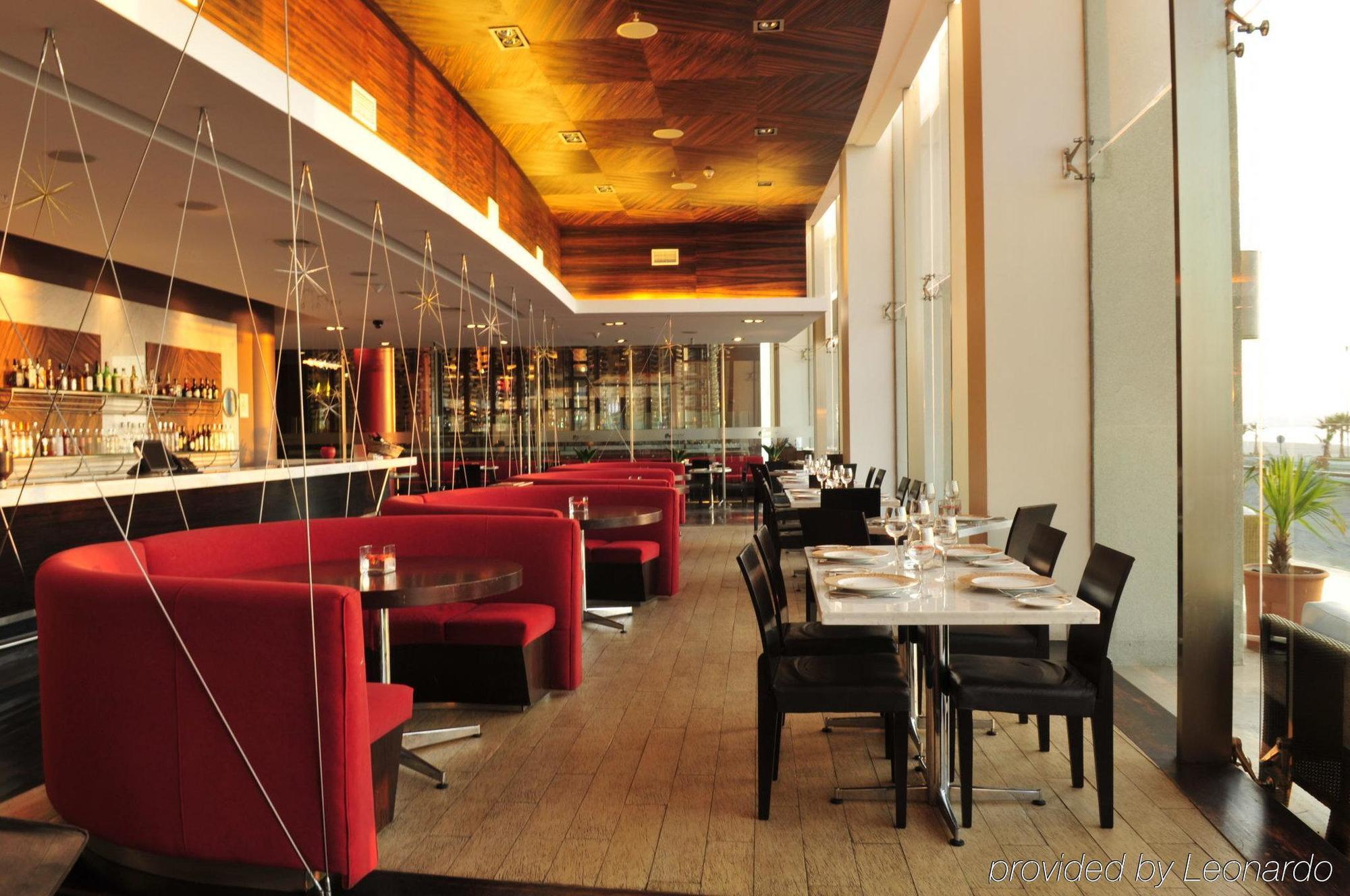 Enjoy Coquimbo Hotell Restaurang bild The interior of the restaurant