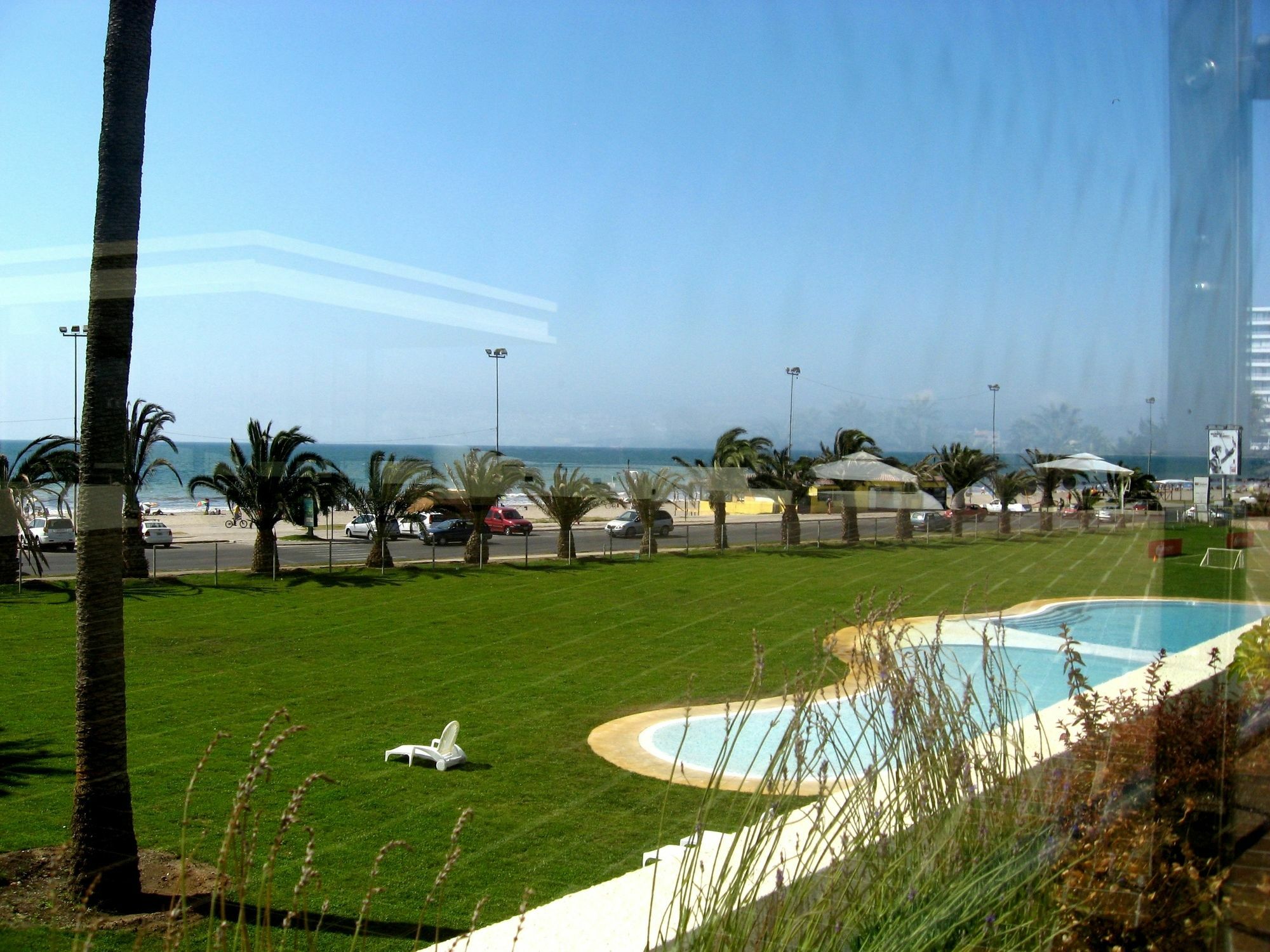 Enjoy Coquimbo Hotell Exteriör bild View of the beach from the hotel