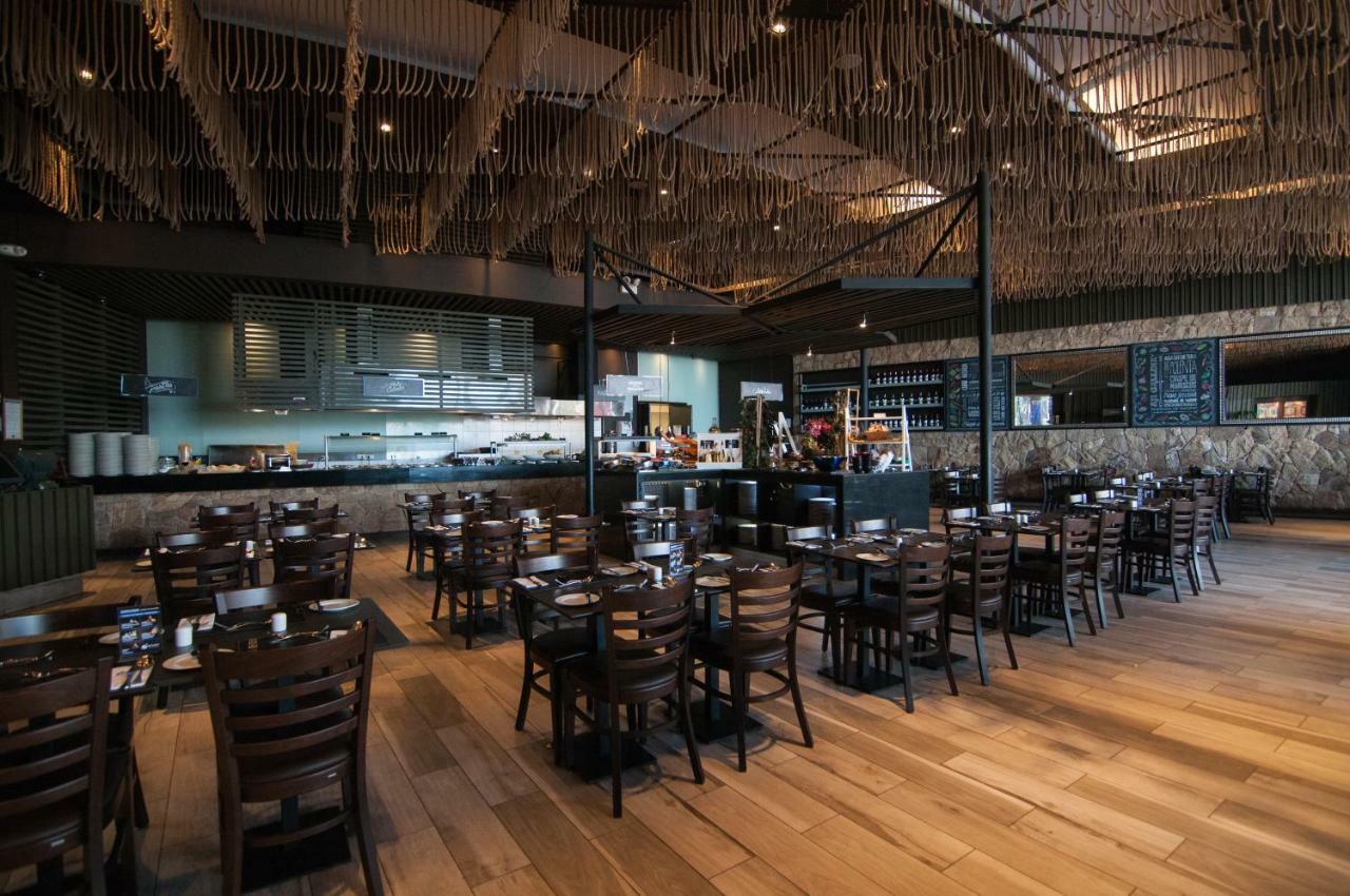 Enjoy Coquimbo Hotell Exteriör bild Interior of the restaurant